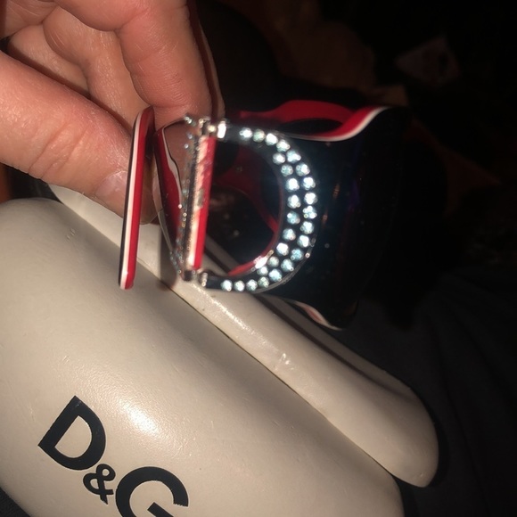 Dolce & Gabbana  black & red sheild sunglasses with crystal detail and case - Picture 3 of 11